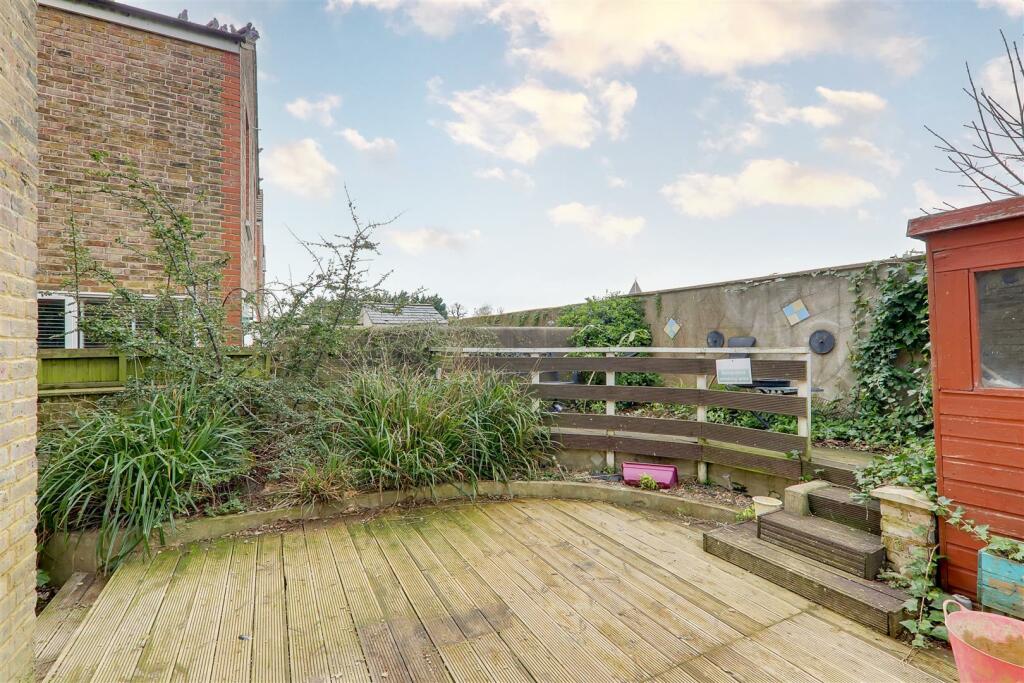 Additional image 6 of Warwick Gardens, Worthing, BN11