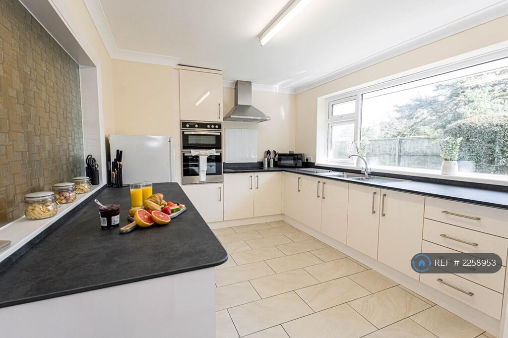 Additional image 17 of Berkley Ave, Ferndown, BH22