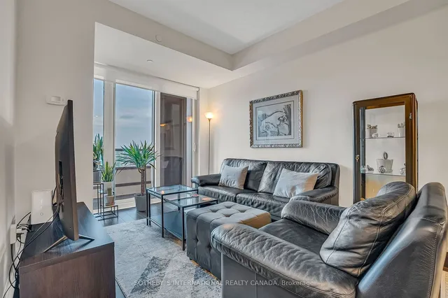 Additional image 14 of 18 Graydon Hall Dr Unit 1404