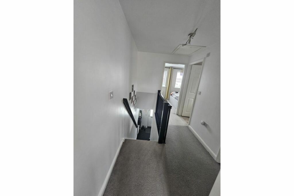 Additional image 10 of Saxton Place, Bradford, BD4