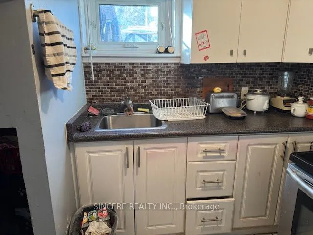 Additional image 14 of 26 Sixteenth St