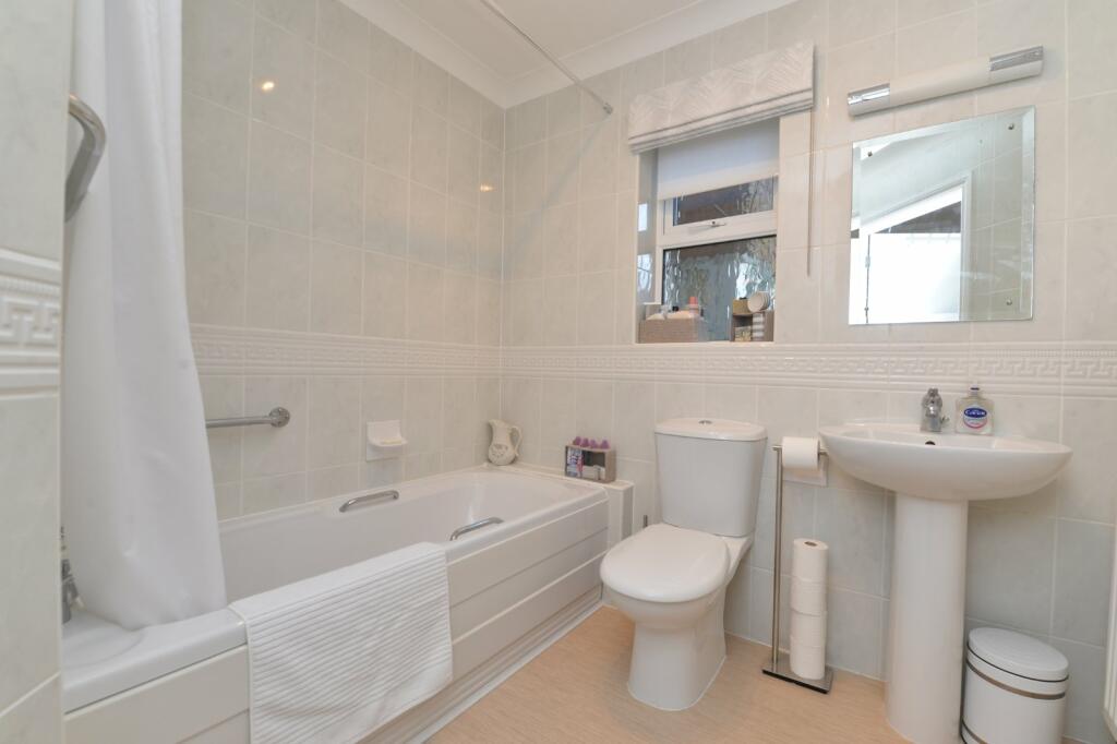 Additional image 8 of Cleeve House, Barton Court Avenue, Barton On Sea, New Milton, BH25