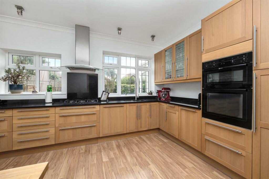 Additional image 31 of Hailsham Road, Worthing