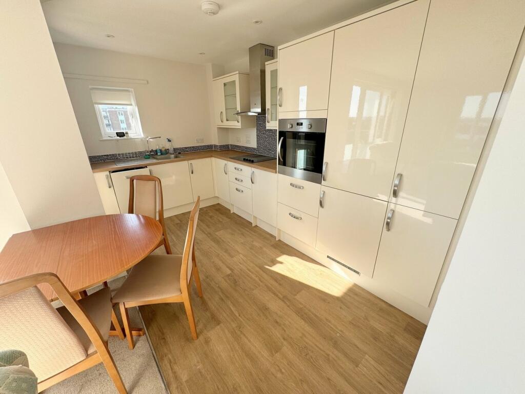 Additional image 5 of Parkstone Road, Poole, BH15