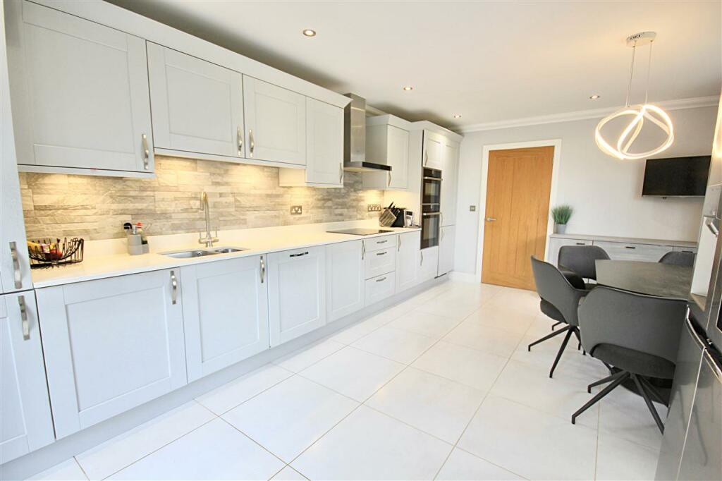 Additional image 7 of Constance Road, Wimborne