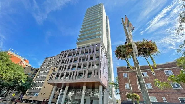 Additional image 3 of 81 Wellesley St Unit 607