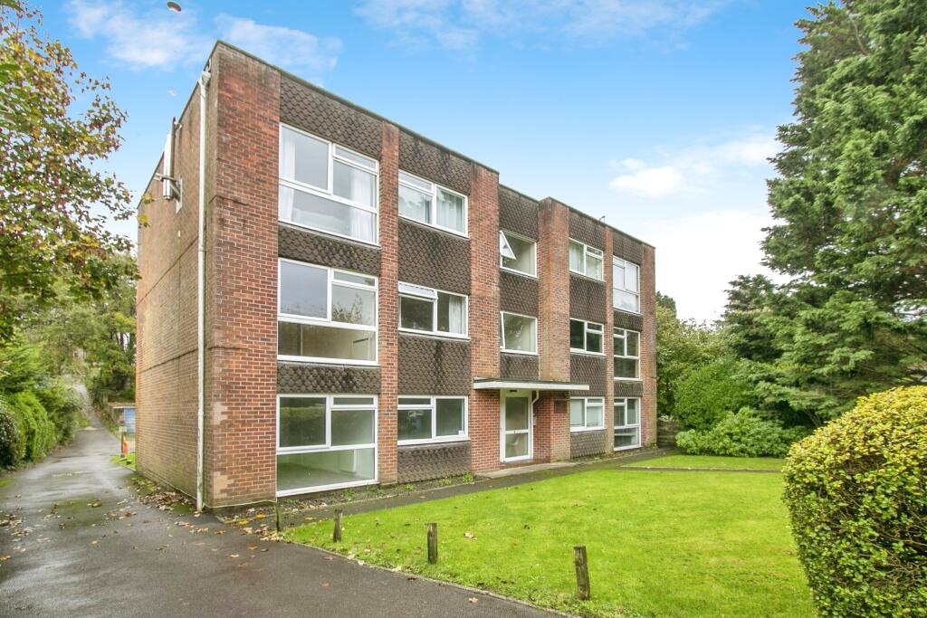 Guest Avenue, POOLE, Dorset, BH12