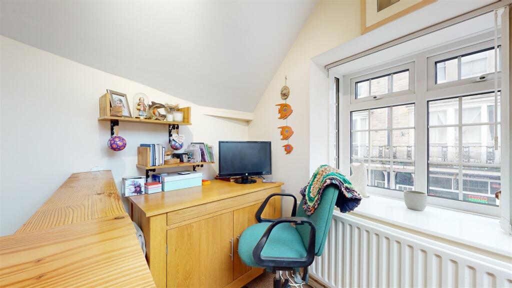 Additional image 11 of Flat and Shop, High Street