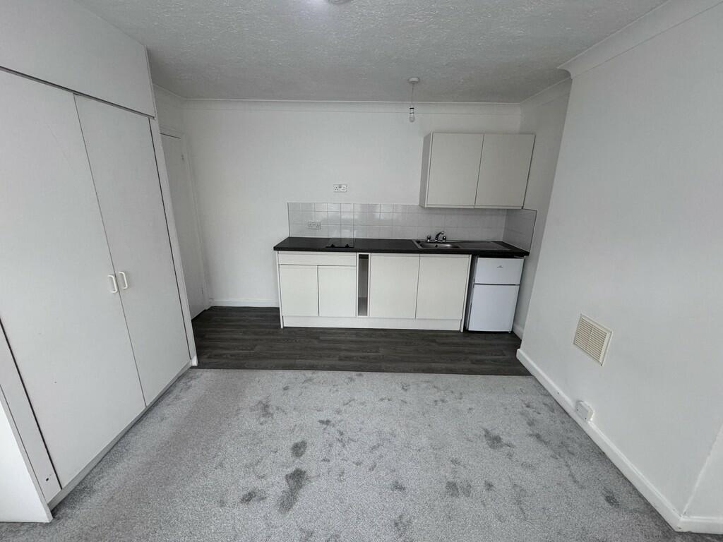 Additional image 10 of Gladstone Road, Poole