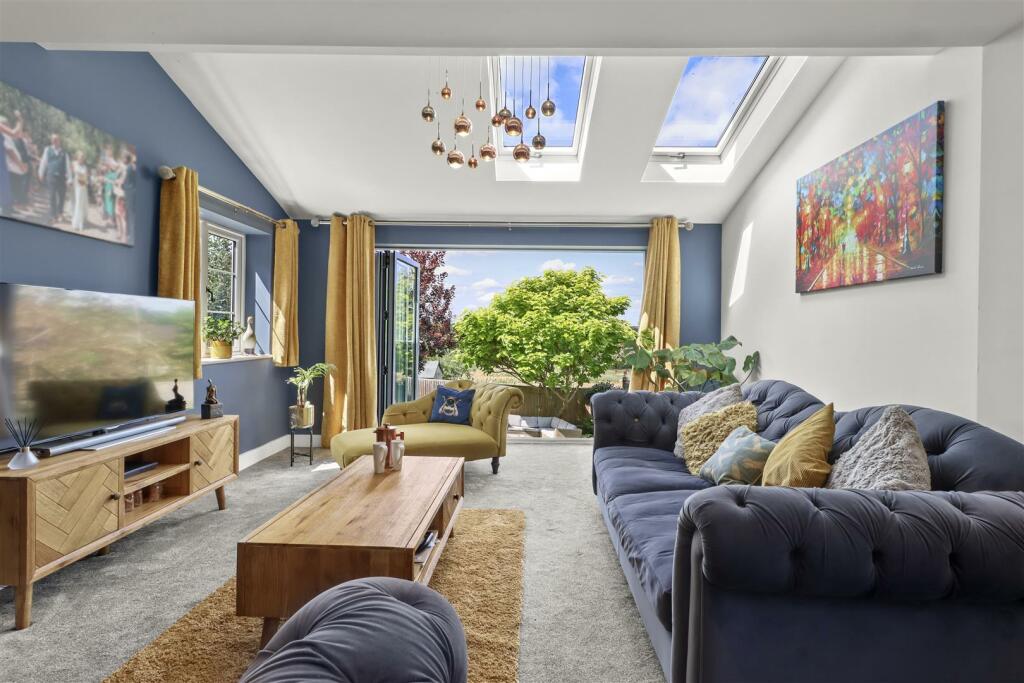 Additional image 2 of Featherbed Lane, Carters Corner, Hailsham