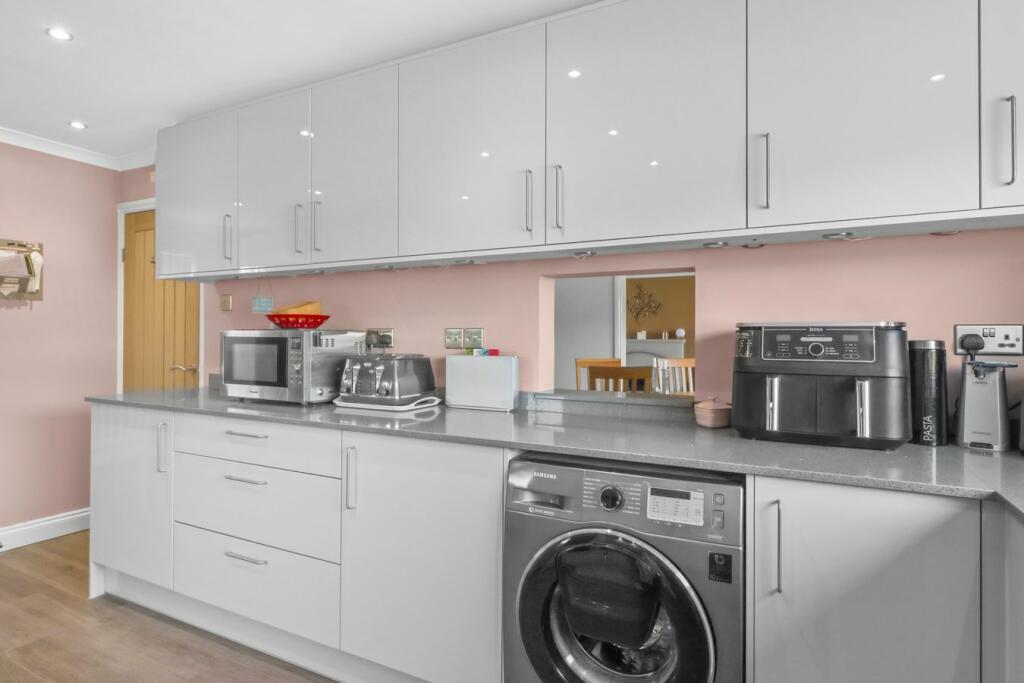 Additional image 33 of Hazelwood Avenue, Eastbourne, BN22