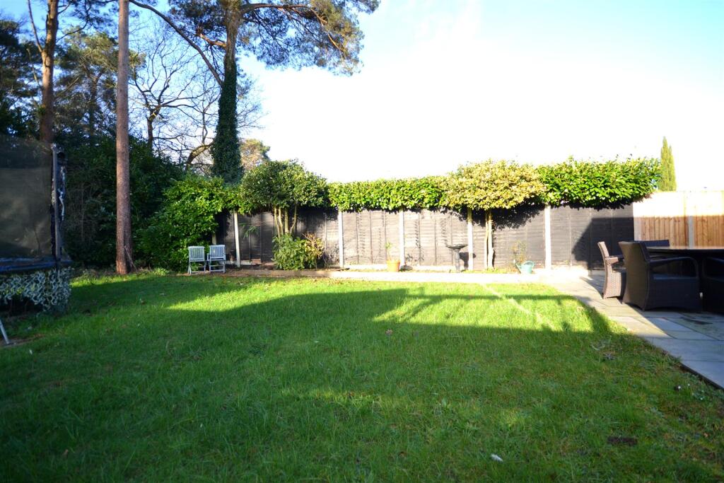 Additional image 22 of Aspen Drive, Verwood