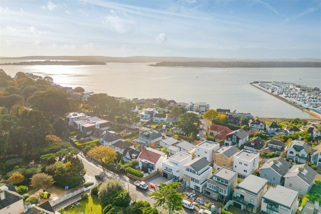 Additional image 37 of Sandbanks Road, Lilliput