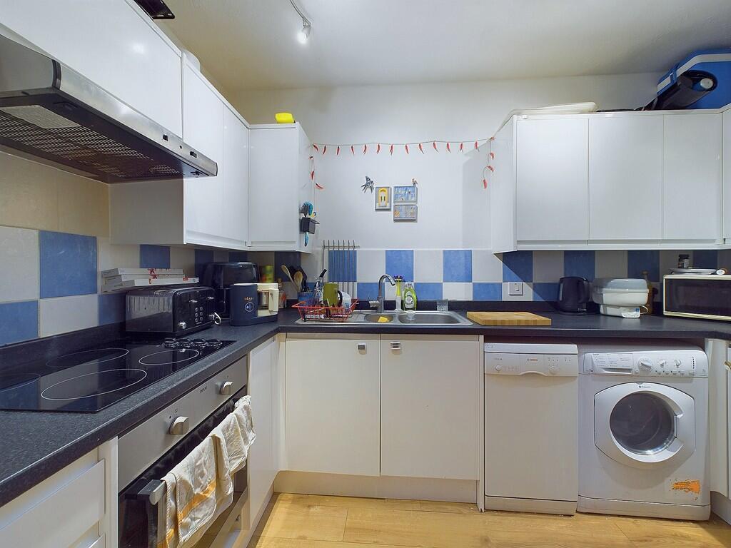 Additional image 4 of East Point, Emerald Quay, Shoreham-By-Sea, BN43 5JN