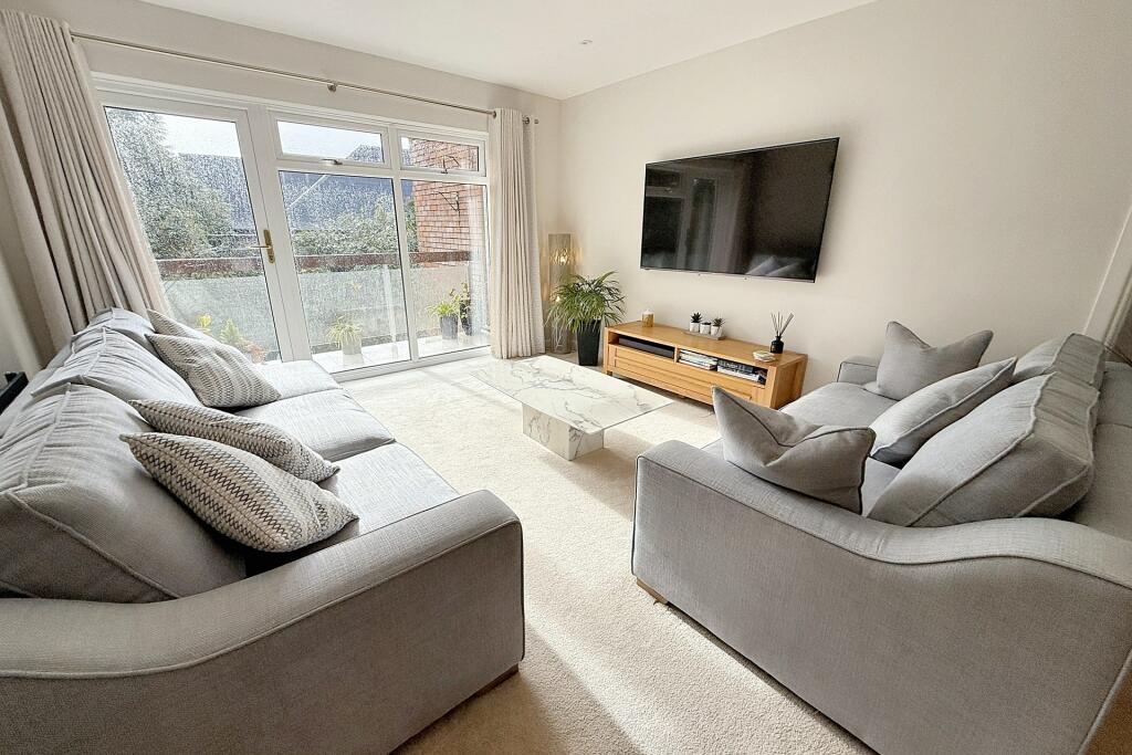 Additional image 5 of Golf Links Road