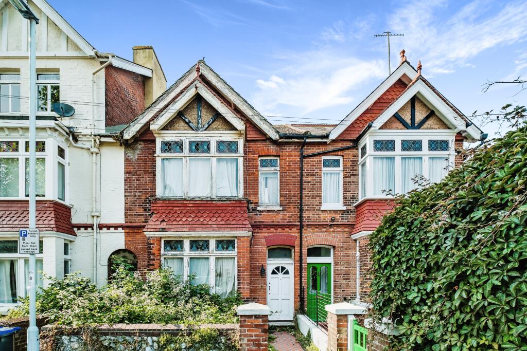 Additional image 8 of Warwick Gardens, Worthing, BN11