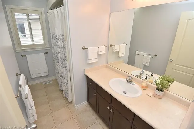 Additional image 33 of 23 Felicia Crt