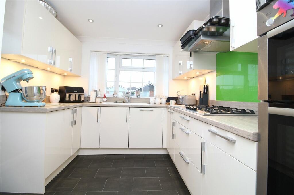 Additional image 6 of Oak Road, New Milton, Hampshire, BH25