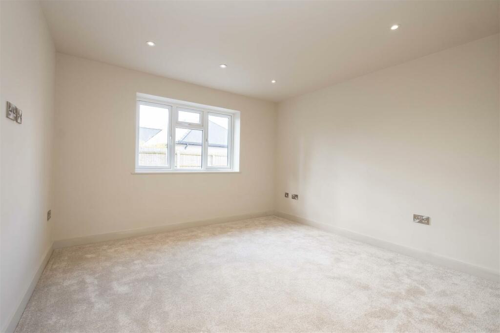 Additional image 6 of Woodlinken Drive, Verwood