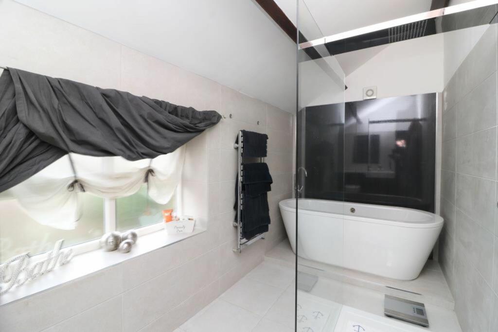 Additional image 20 of Lace Cottage, Hollymount Lane, Greenmount, BL8