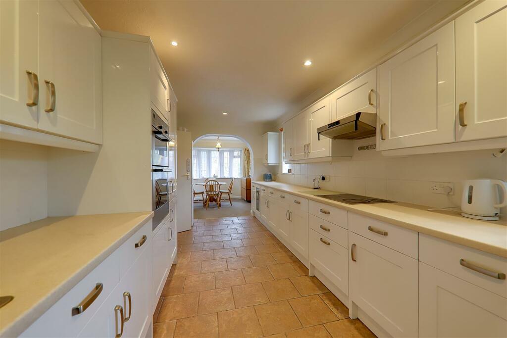 Additional image 12 of Alinora Crescent, Goring-By-Sea, Worthing
