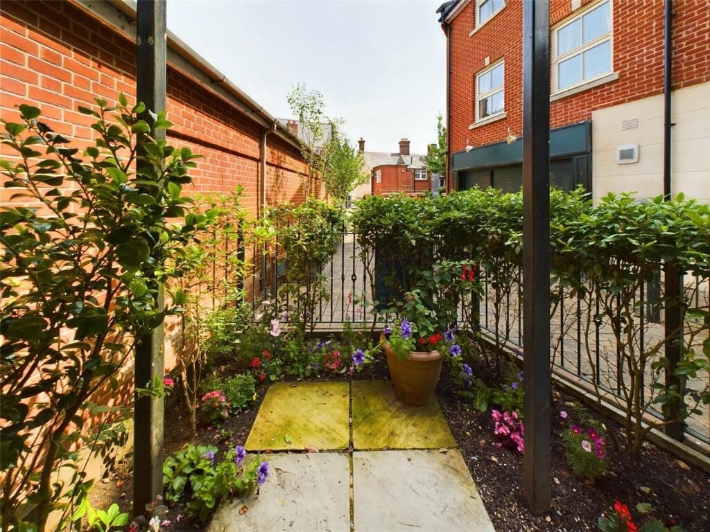 Additional image 7 of High Street, Christchurch, Dorset, BH23