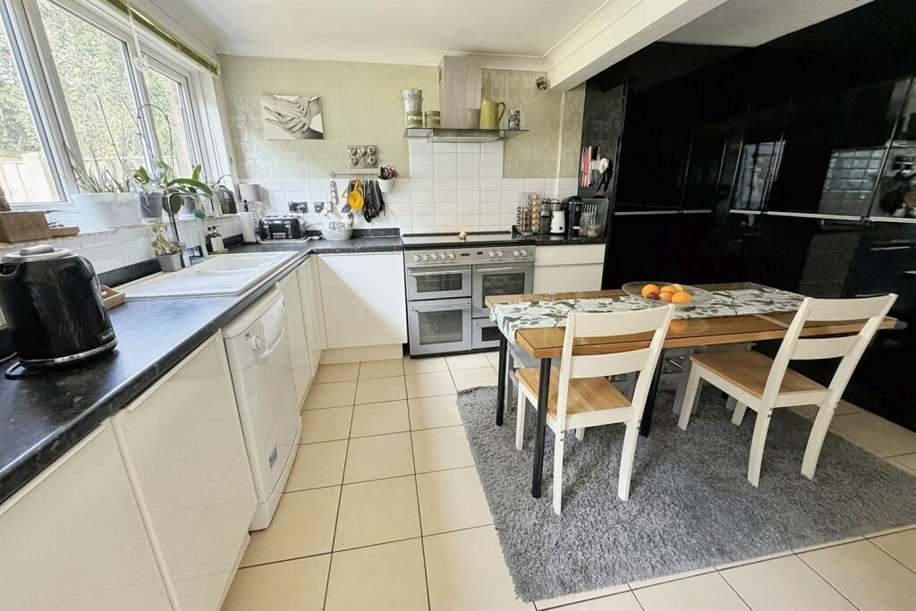 Additional image 6 of Merley