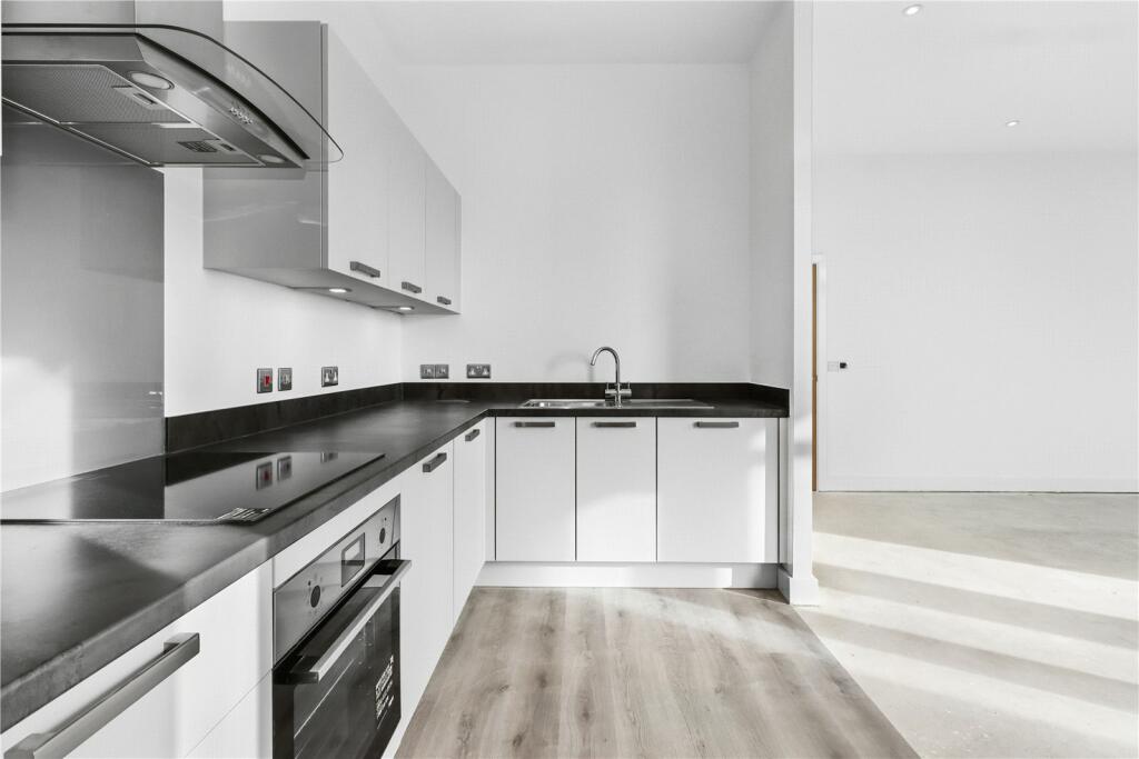 Additional image 10 of Macauley Drive, Eastbourne, BN23