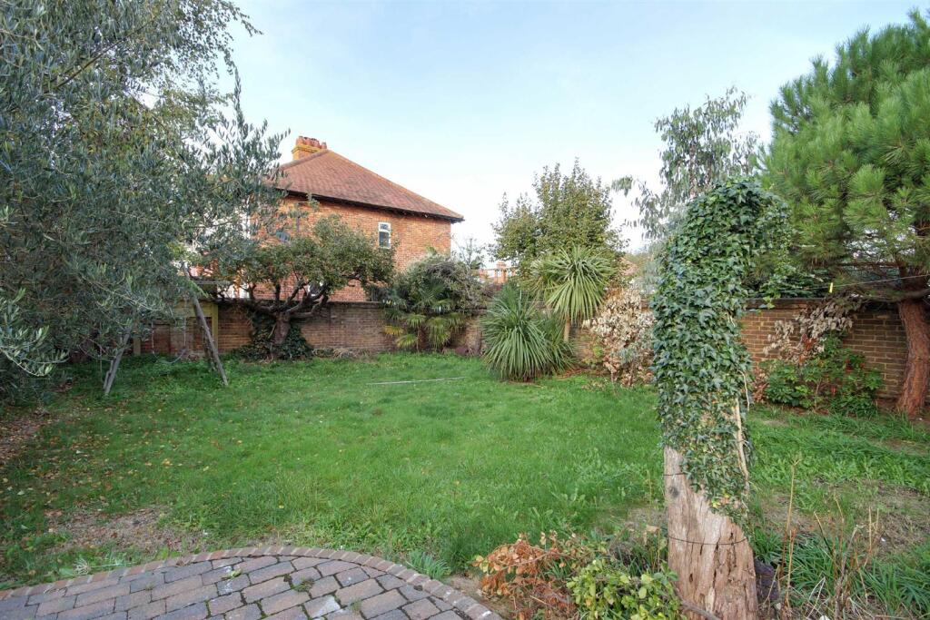 Additional image 2 of Kingsland Road, Broadwater, Worthing