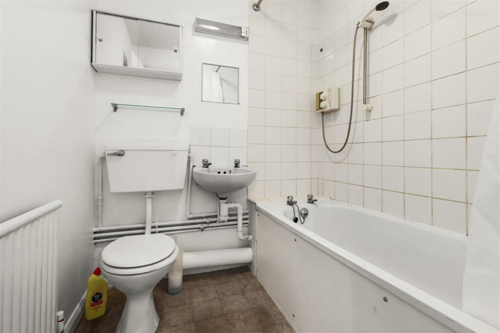 Additional image 8 of 15 Summer Court, Summerfields Avenue, Hailsham