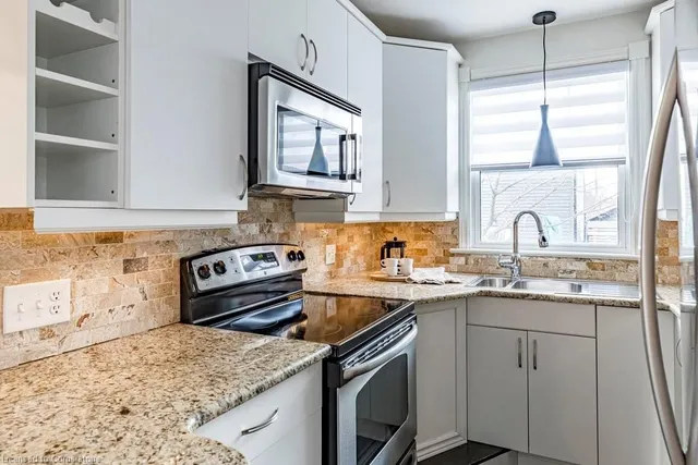 Additional image 13 of 2 Bond St