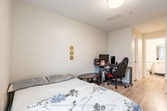 Additional image 19 of 467 CHARLTON Ave Unit 305