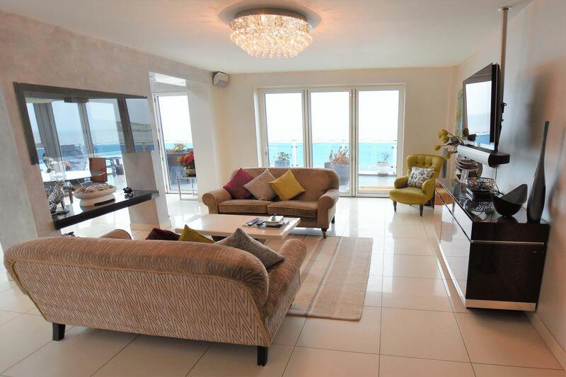 Additional image 8 of STUNNING BEACH HOUSE