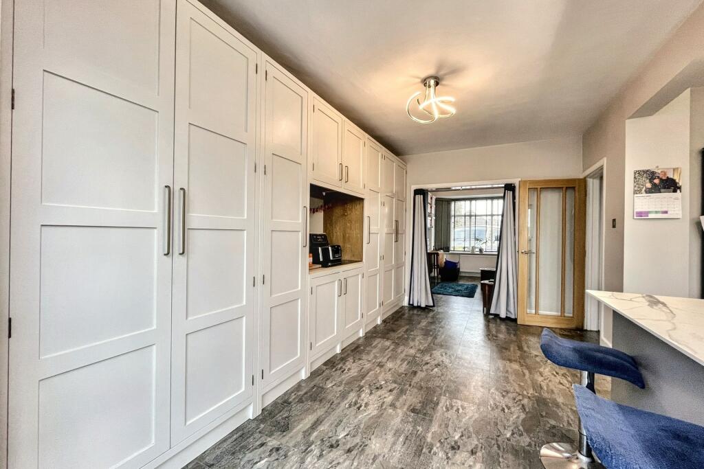 Additional image 5 of Tuckton