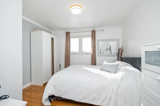 Additional image 24 of 44 Village Crt Unit 22