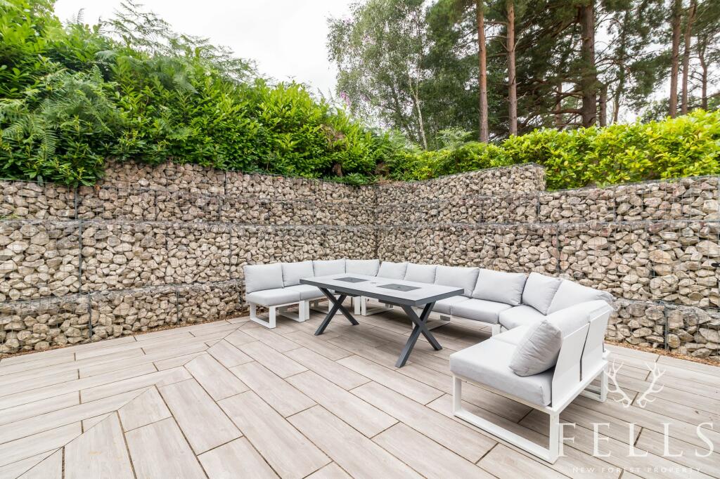 Additional image 31 of Avon Avenue, Avon Castle, Ringwood