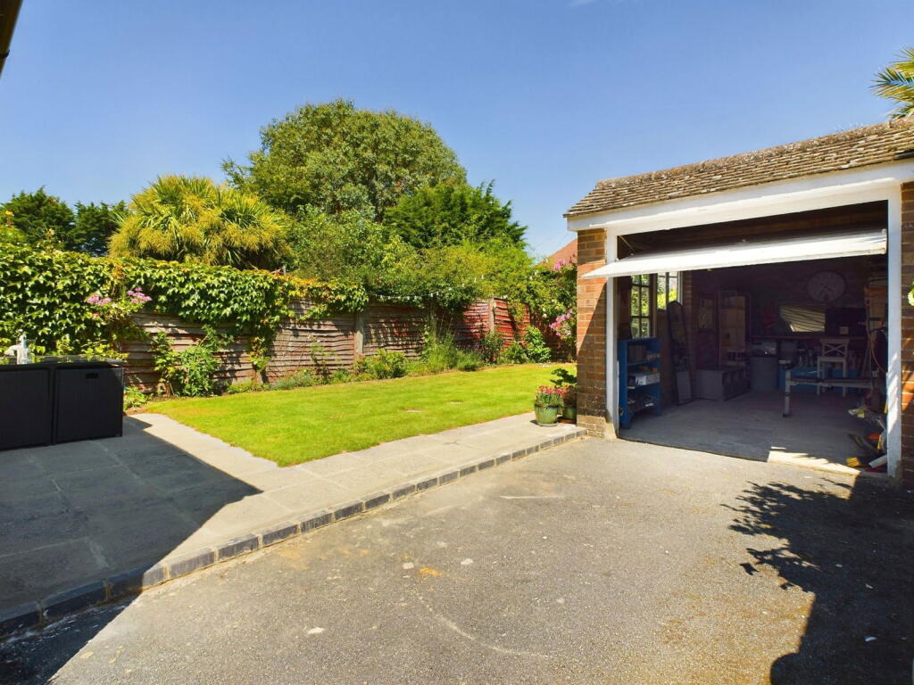 Additional image 17 of Lincoln Road, Worthing, BN13