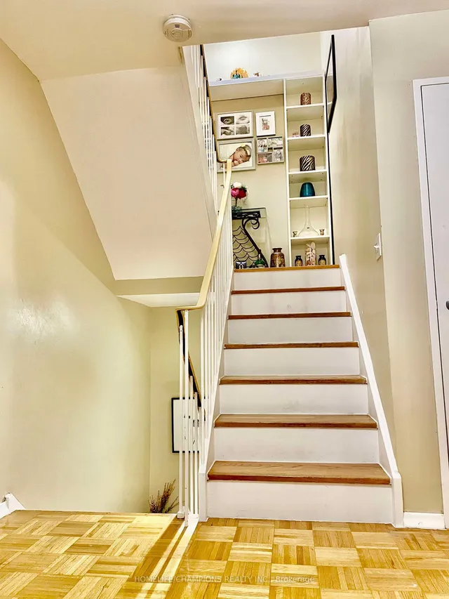 Additional image 8 of 23 Four Winds Dr Unit 14