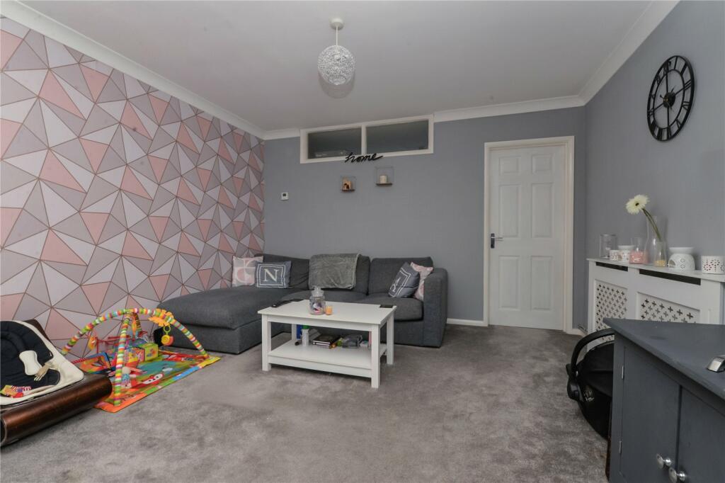 Additional image 11 of Vincent Road, New Milton, Hampshire, BH25