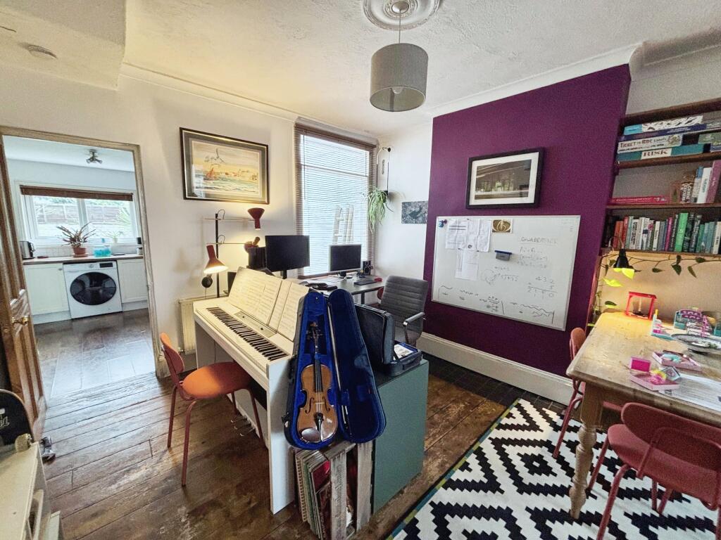 Additional image 11 of South Farm Road