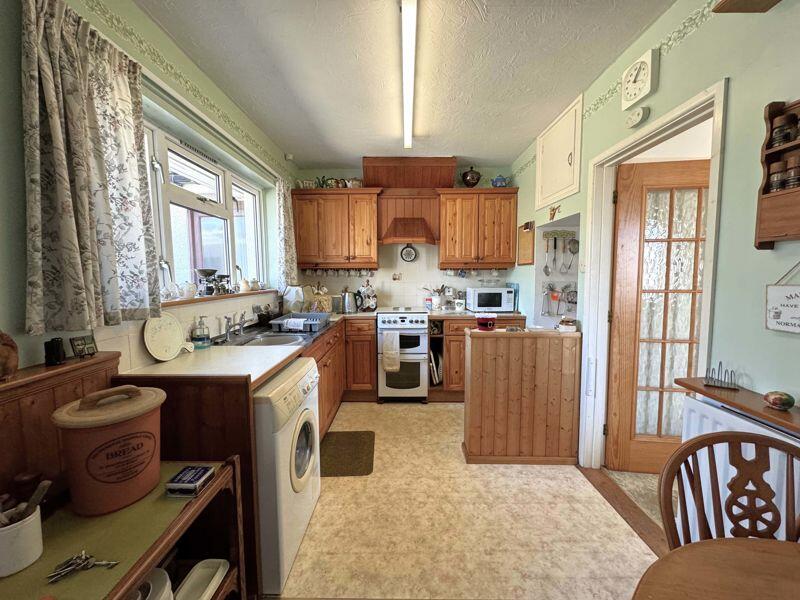 Additional image 11 of PROSEPECT CRESCENT, SWANAGE - CLOSE TO TOWN CENTRE YET BACKS ONTO OPEN FIELDS