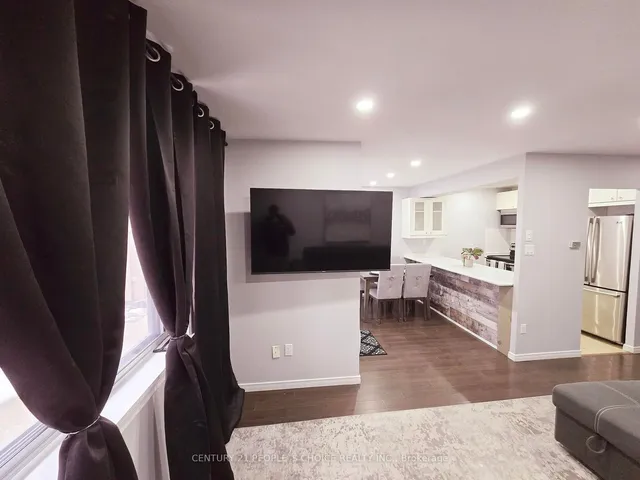 Additional image 11 of 1016 Falgarwood Dr Unit 40