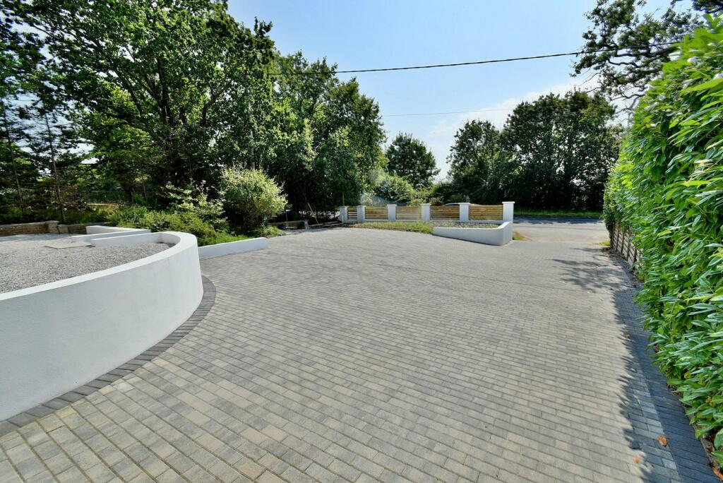 Additional image 20 of Christchurch Road, Ferndown, BH22