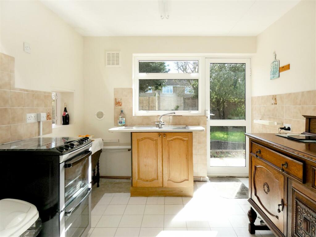 Additional image 5 of Meadway, Rustington Sea Estate