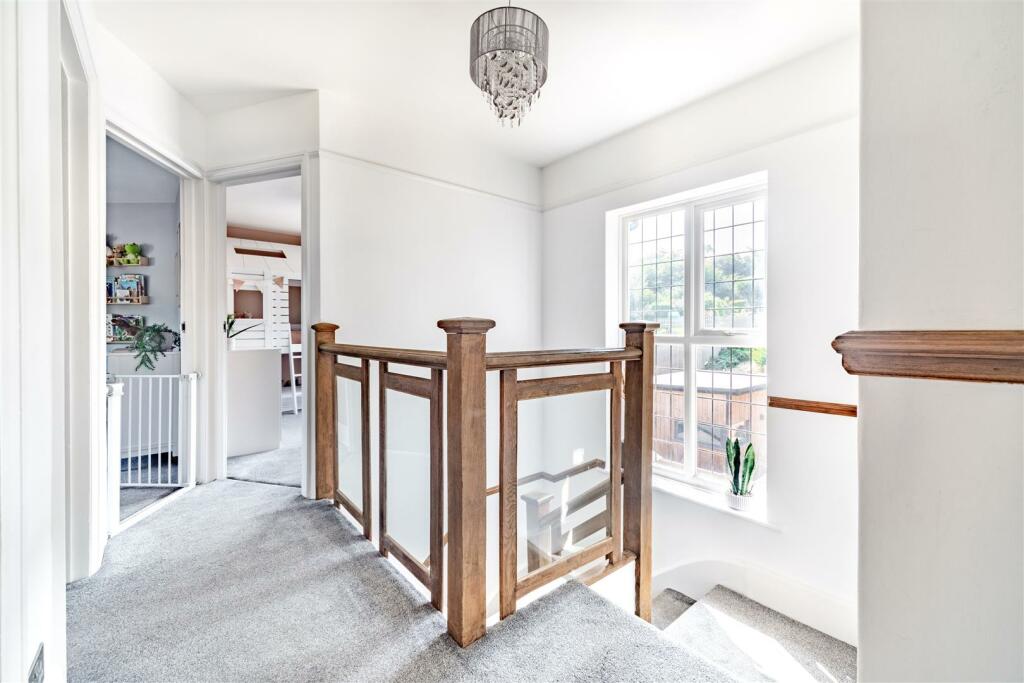 Additional image 11 of Woodland Drive, Hove