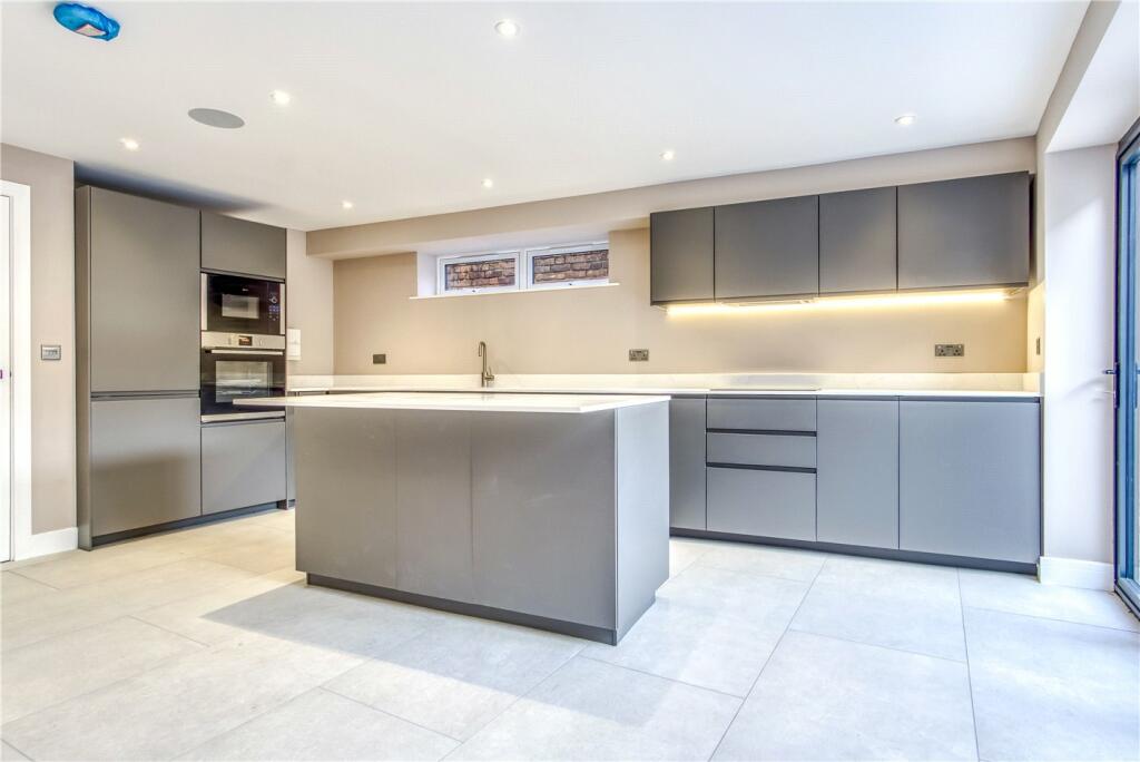 Additional image 5 of Chalice Close, Poole, Dorset, BH14