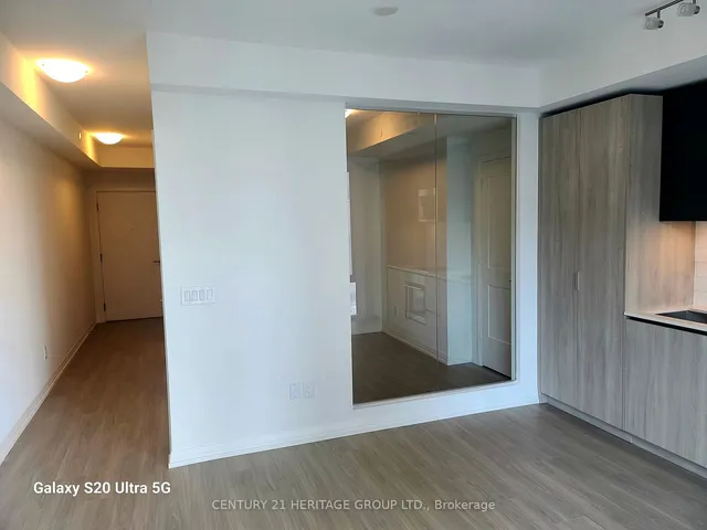 Additional image 7 of 28 Widmer St Unit 3921