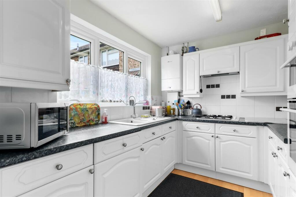 Additional image 7 of Leamland Walk, Hailsham