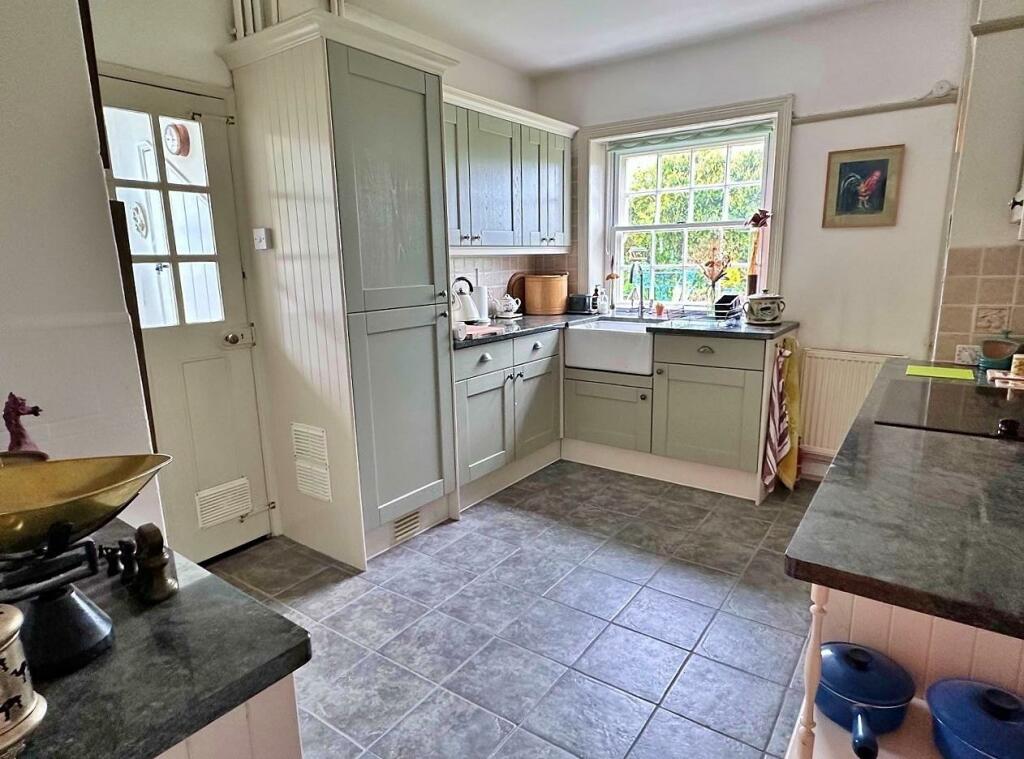 Primary image of Manor Way, Ratton, Eastbourne