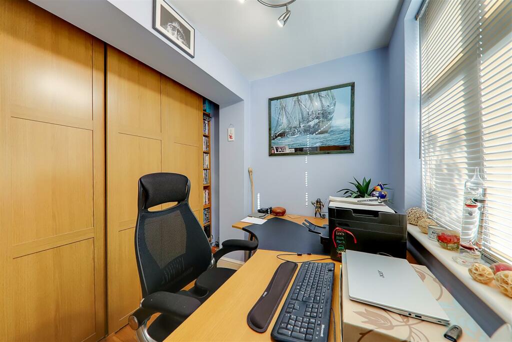 Additional image 14 of Charmandean Road, Broadwater